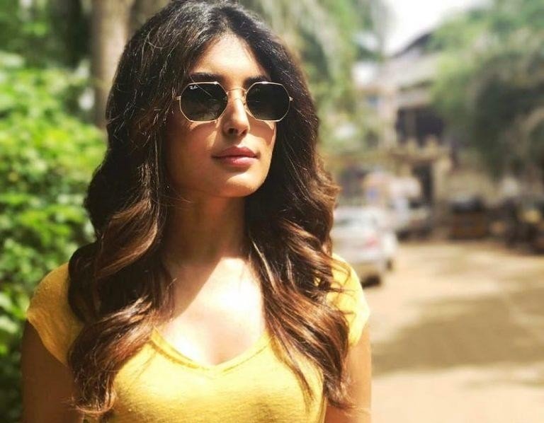 Kritika Kamara-Kritika Kamra age